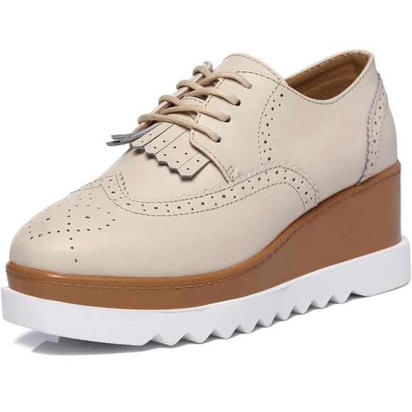 Saddle Shoes White and Beige Wedge Heels With Tassels Size 6 - Picture 3 of 7